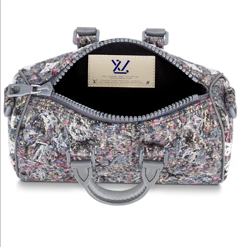 Kepall xs limited edition its coming to my closet . Retail $2950 . Resale $3700
